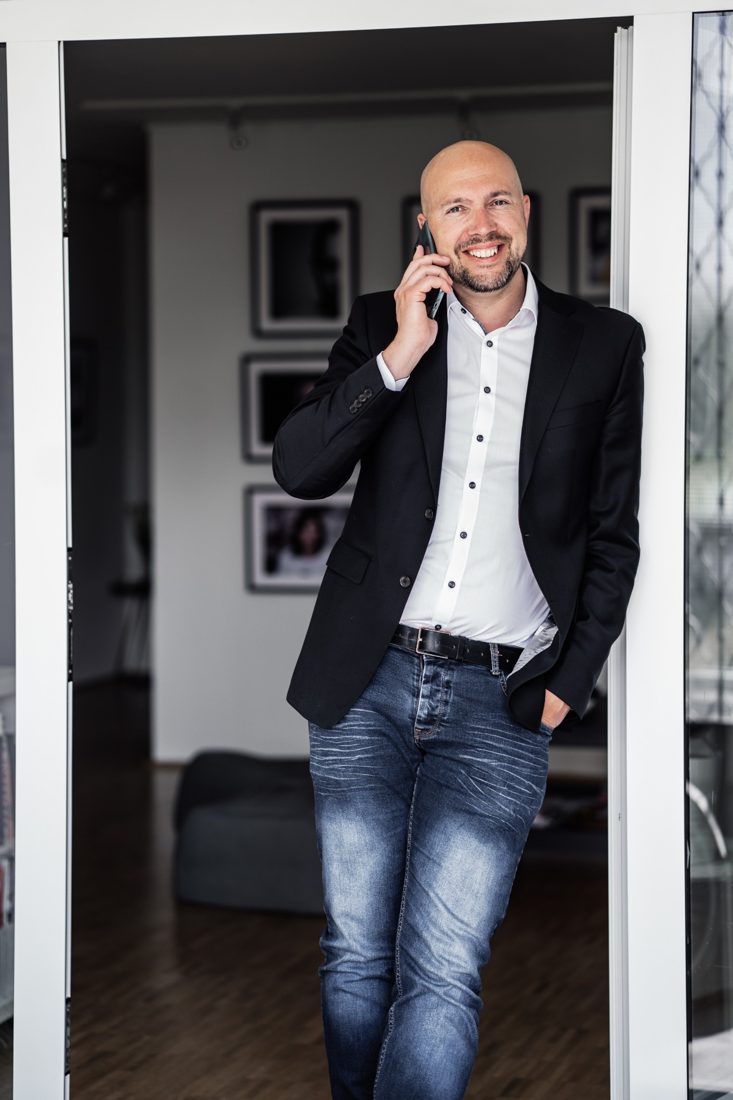 Michael Schnaitl, Ihr persönlicher Ansprechpartner, am Telefon
